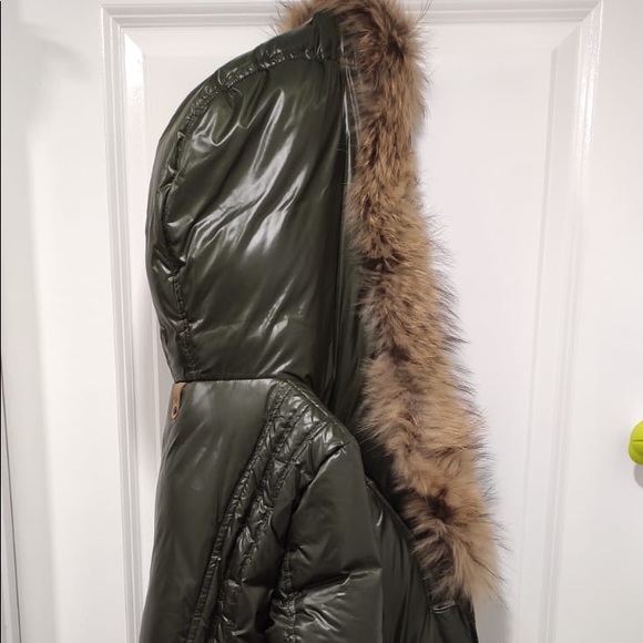 MACKAGE CANDICE-SP ARMY LONG WINTER DOWN COAT WITH FUR HOOD Size XS - Picture 6 of 9